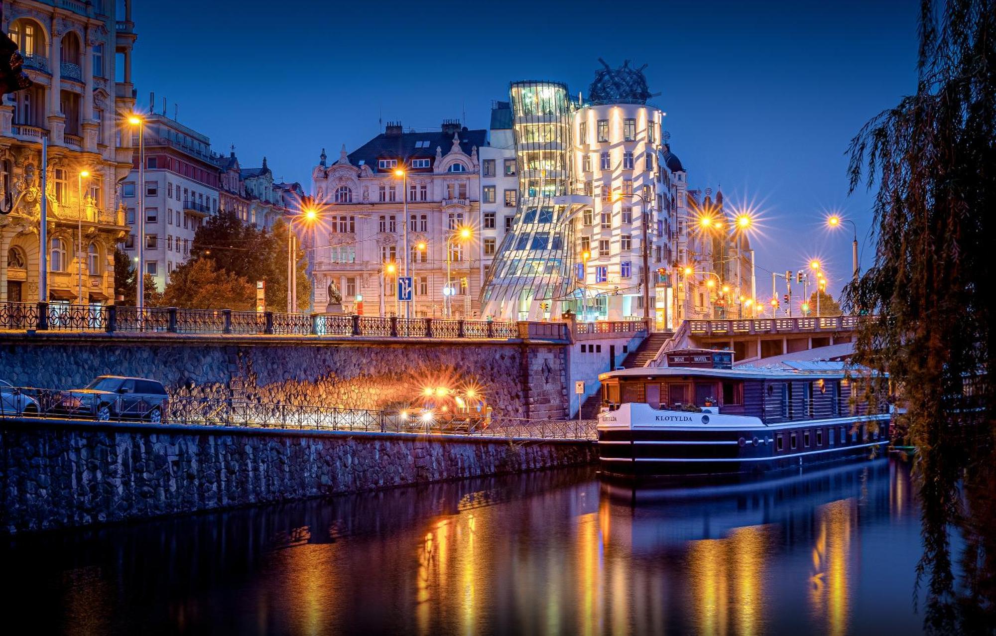 Dancing House - Tancici Dum Praga